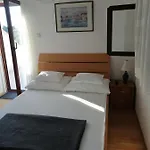アパート In With Sea View, Terrace, Air Conditioning, Wifi 3591-1 プリヴラカ