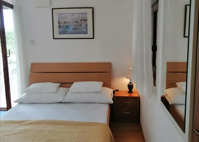 Appartement In With Sea View, Terrace, Air Conditioning, Wifi 3591-1 *